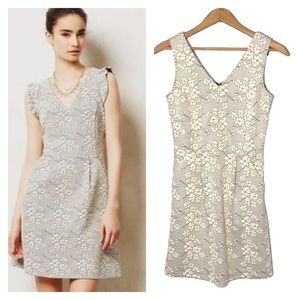 TABITHA | Womens White and Black Jacquard Floral Pleated Sleeveless Dress size 2